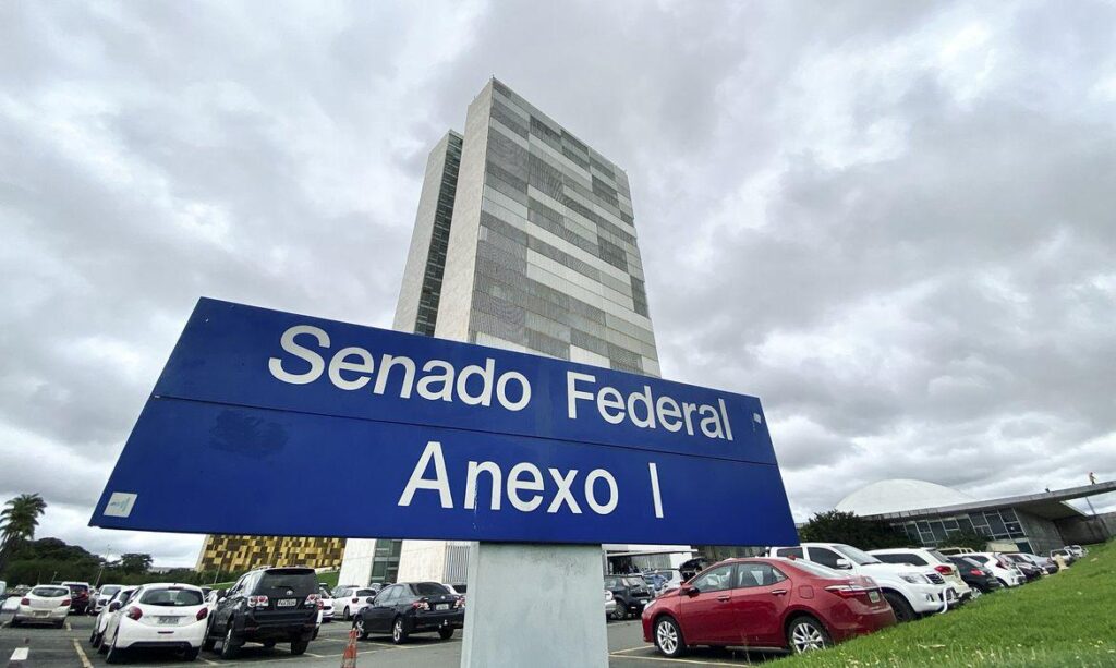 Senado pode votar na quarta projeto que amplia número de deputados federais
