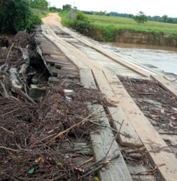 Idoso é arrastado pelas águas do Rio Riachuelo
