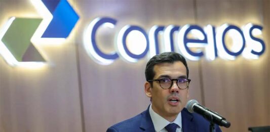 Correios planejam 15 mil demissões e fechamento de agências