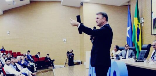 Deputado Luizinho Goebel destina R$ 100 mil para Associação Amor de 4 Patas em Vilhena