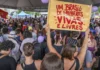 Órfãos de vítimas de feminicídio terão direito a pensão do INSS