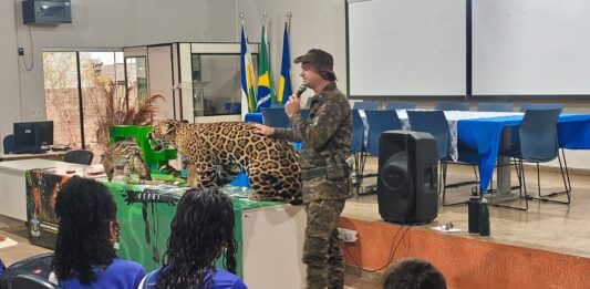 Polícia Ambiental e SEMMA promovem educação ambiental para mais de 300 estudantes em Vilhena