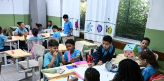 Governo fixa em R$ 5,1 mil novo piso nacional do magistério