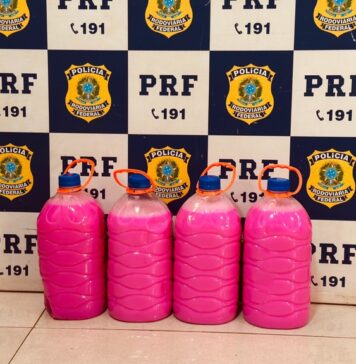 PRF em Rondônia apreende mais de 19 kg de substância líquida contendo droga dissolvida