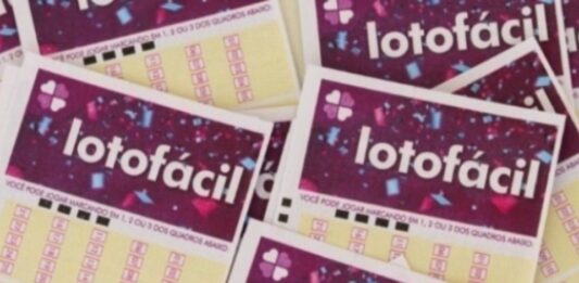 Três apostas acertam a Lotofácil e levam prêmio de R$ 2,4 milhões cada