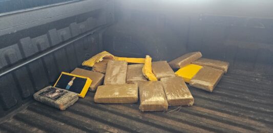 Ação conjunta entre PRF em Rondônia, PMRO e PCRO resulta na apreensão de cerca de 250 kg de drogas em Alto Paraíso/RO