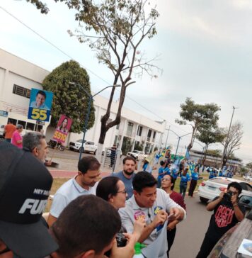 Adailton Fúria cumpre agenda de campanha em Vilhena ao lado de Rosangela Donadon