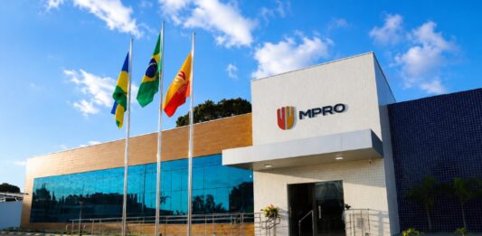 MPRO obtém condenação de réu a mais de 21 anos de prisão por homicídio motivado por “violência vicária” em Espigão do Oeste
