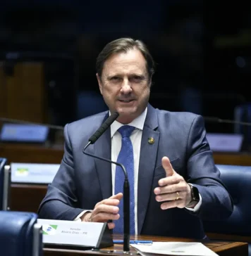 Nunes Marques concede liminar e devolve elegibilidade ao ex-senador Acir Gurgacz