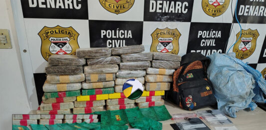 Denarc da capital prende trio ligado ao CV com mais de 30 kg de drogas e munições de fuzil