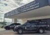 No MT: Polícia Civil cumpre mandados contra advogados suspeitos de falsificar de decisão judicial para favorecer líder de facção