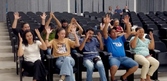 Central de Libras: Amanda Areval consegue aprovação de projeto de lei que disponibilizará intérpretes à comunidade surda de Vilhena