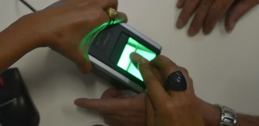 INSS alerta para golpes que usam informação falsa sobre biometria