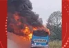 Ônibus escolar pega fogo em assentamento de Candeias do Jamari, RO